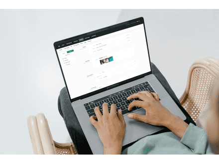 Wie kann ich eine Folie auf meiner Website übersetzen?